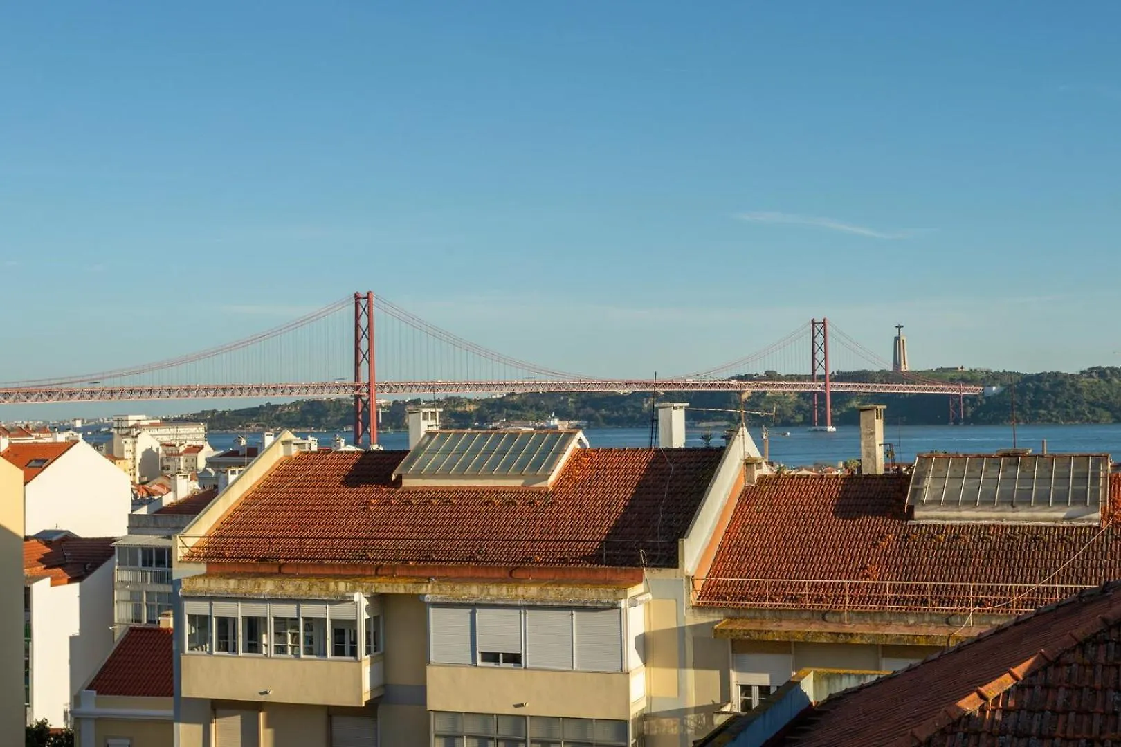 Apartment Luxurious Loft : Bridge-View Rooftop | By Airnest Lisbon